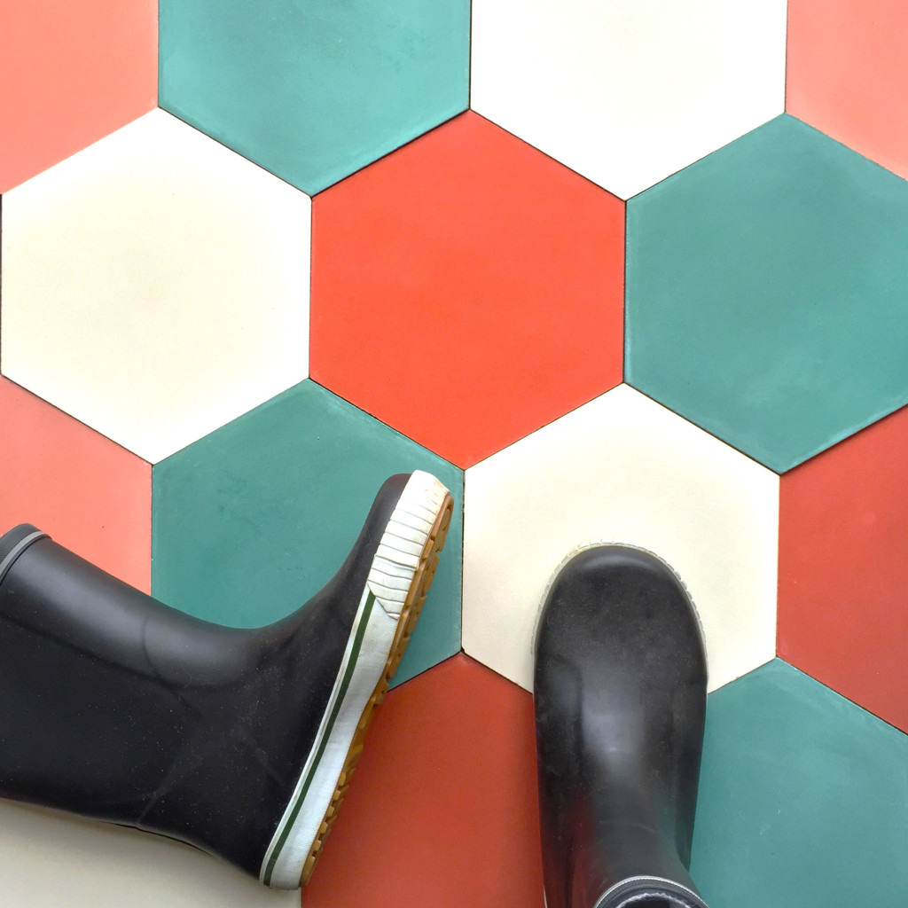 clé pink medley- pink/kelly/white cement hex tiles